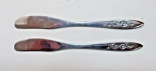 Oneida Stainless Betty Crocker My Rose 2 Butter Spreaders 6 1/4"