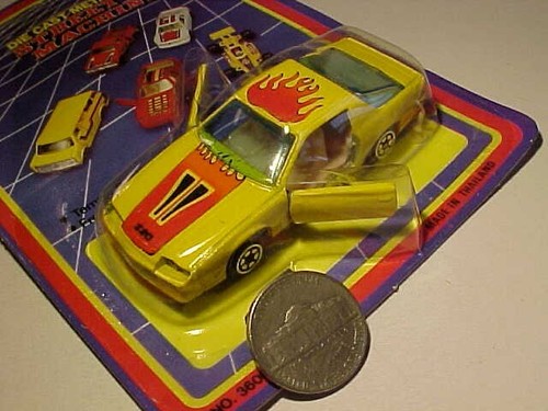 Vint. Chevrolet Camaro Z28 1983 3 pulgadas Yat Ming #1083 1/64 diecast como nuevo en tarjeta - Imagen 5 de 5