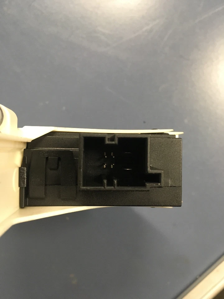 OEM Driver Left Rear Window Motor for 2005-2006 Audi A6 Quattro 4F0959801A - Image 3 of 4