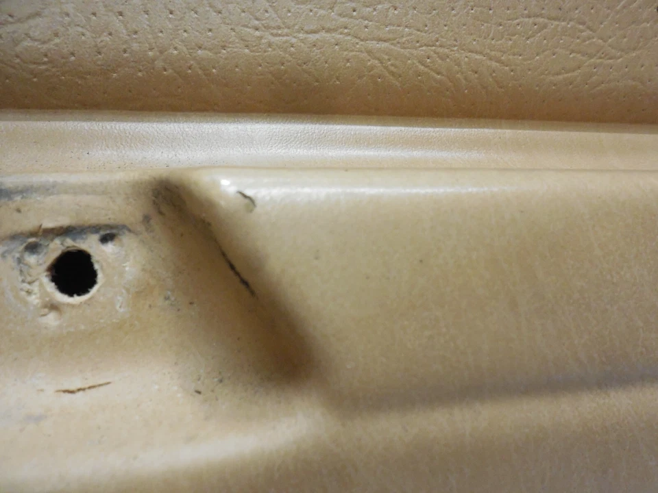 Painel interno da porta frontal direito bege serve 84-93 Mercedes Benz W201 190E 190D - Imagem 3 de 4