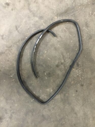 Hyundai Sonata Rear Left Driver Door Weather Strip Seal Rubber 11 - 14 :B - Picture 1 of 5