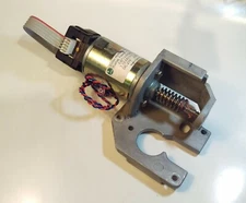 HP C4713-60032 - Paper-Axis Motor for DesignJet 430 & Bracket C4705-20001