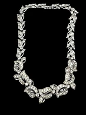 Vintage ORA Clear Pave Rhinestone Leaf Necklace Beautiful