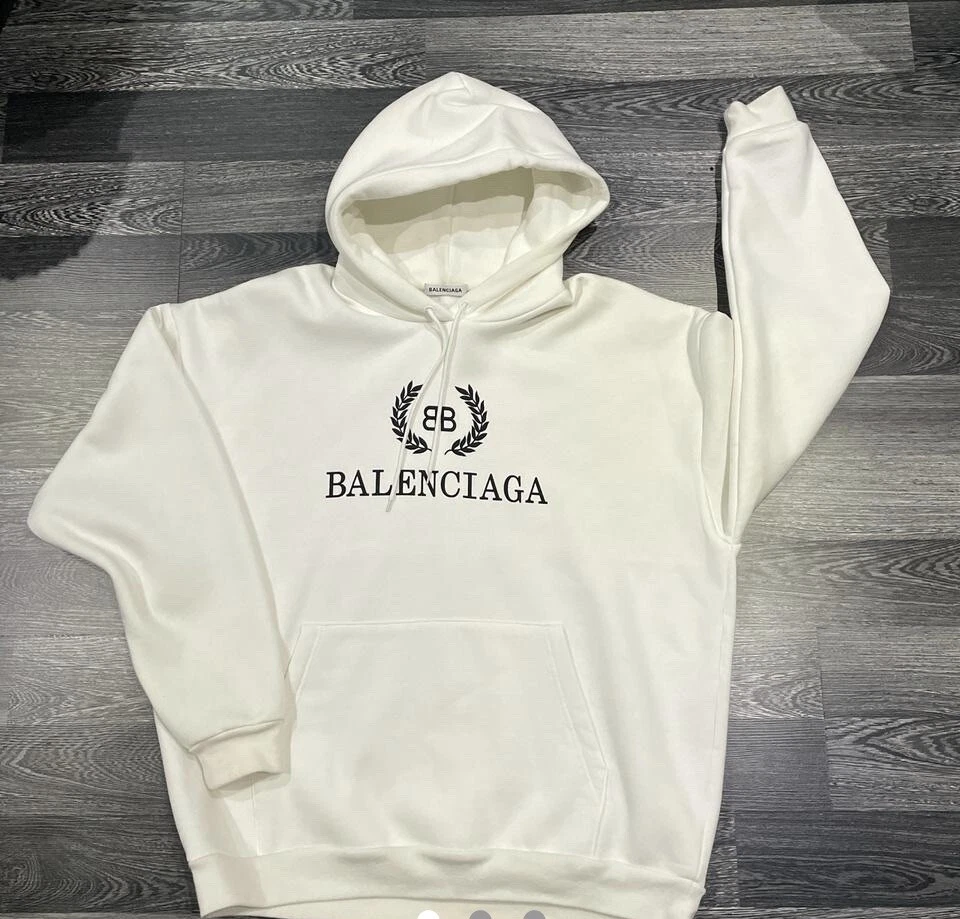 balenciaga 2019 Crest Logo Hoodie- Size Medium-white Great Condition Uk Only