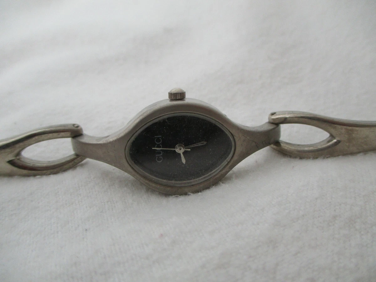 BRACELET WATCH, ladies, Gucci, quartz, 1990s. Clocks & Watches -  Wristwatches - Auctionet