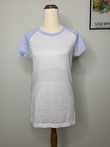 Lululemon Seamless Top T-shirt Size 8 