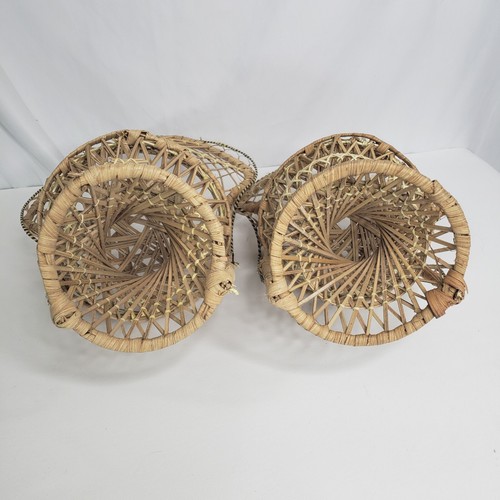 Vtg Lot of 2 Mini Wicker Peacock Fan Back Rattan Chair Plant Stand Boho Decor 16 - Picture 4 of 5