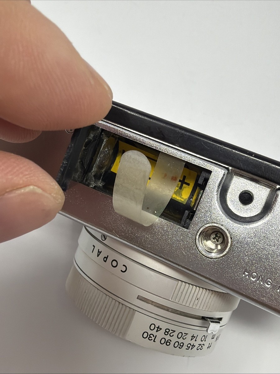 Yashica Electro 35 MC Rangefinder 35mm Film Camera 40mm f2.8 w