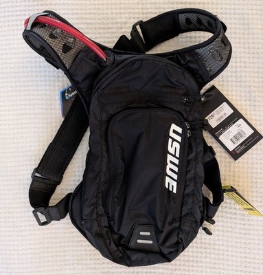 NWT USWE Outlander 9 Hydration Backpack with Bladder