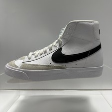 Brand New Nike Blazer Mid '77 GS White Black DA4086-100 Size 6Y / 7.5 Women s
