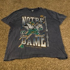 XL Men’s NotreDame Fighting Irish Tee T-Shirt. University of Notre Dame