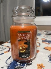 Yankee Candle 162321 Halloween trick or treat rare find  original 