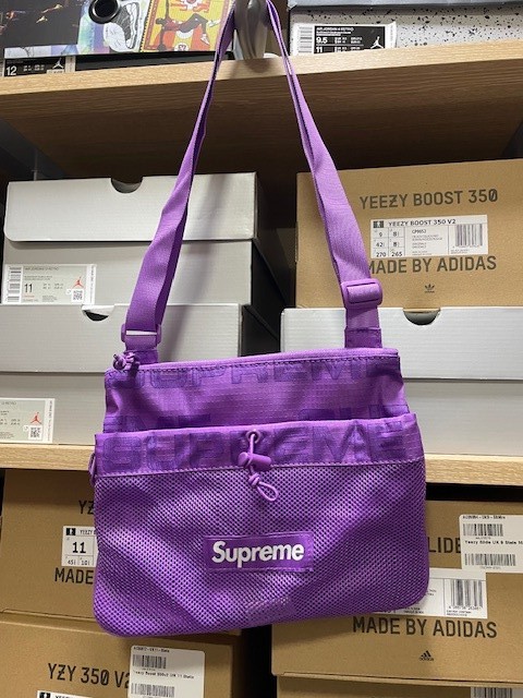 Supreme Side Bag Black FW21 Black / Purple | eBay Supreme Side Bag Black FW21 Black / Purple | eBay