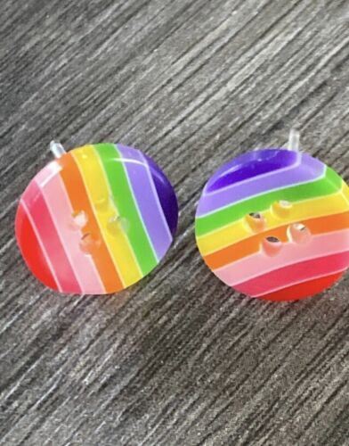 LGBTQ+ Pride Orecchini Borchie Bottone Arcobaleno Set Borchie Plastica