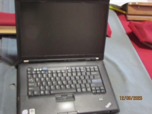 Lot of 3 Lenovo ThinkPad Mixed Models/Specs T61p/ 560/T43 - Picture 3 of 14