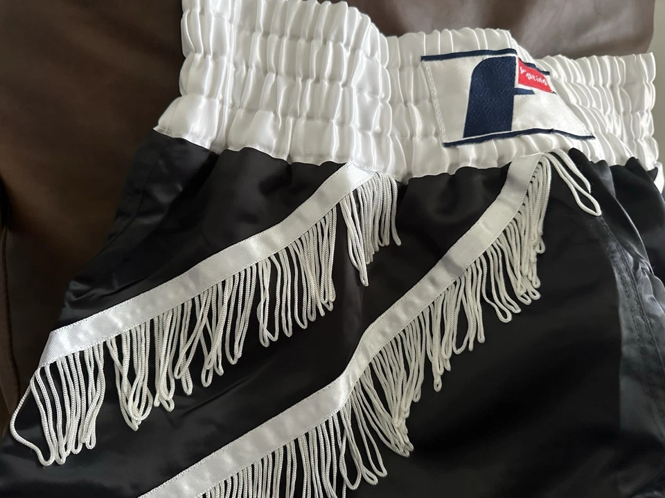 FIGHTING brand BOXING SHORTS Size XXL Black & White With EXTRA DETAIL & STYLE - Image 3 of 4