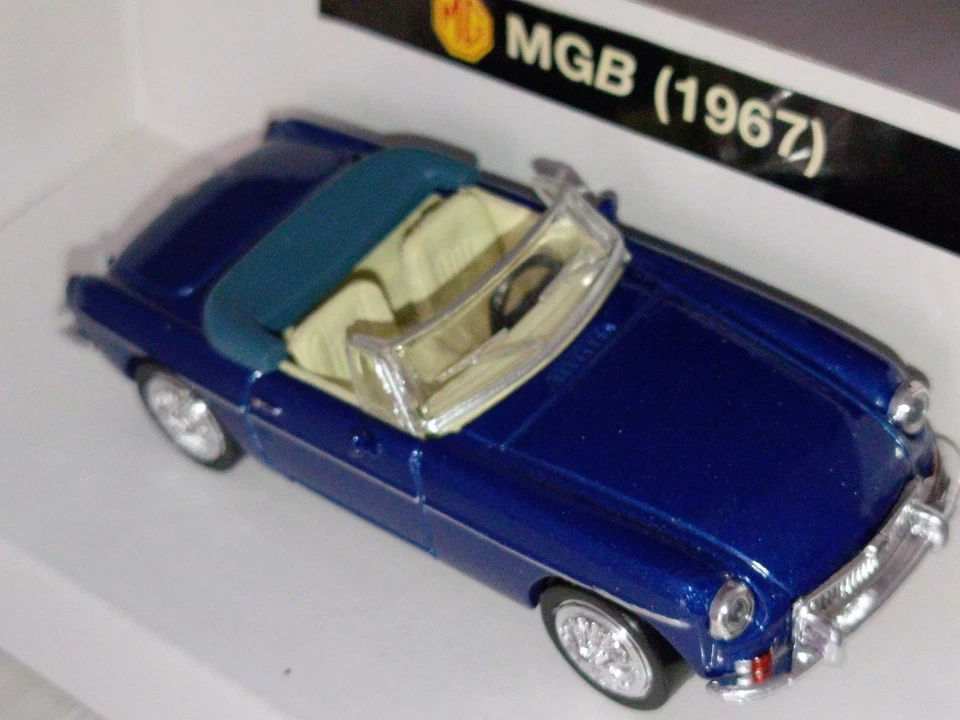 Mgb Mg 1/43 Modellino Auto Vintage Coupé Cabriolet  Die Cast 4 Aperture - Immagine 4 di 4