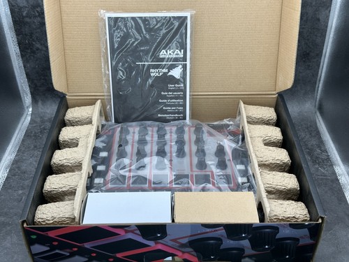 AKAI Professional RHYTHM WOLF Analog Drum Machine & Bass Synthesizer from JAPAN - Picture 9 of 11