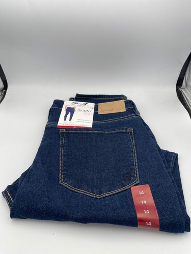 Seven 7 Jeans - Picture 9 of 23