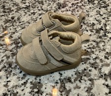 Baby GAP Sneaker Boots Boys Infants Size 3 Tan Suede Shoes EUC