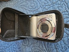 Kodak EasyShare C190 Digital Camera 12MP Silver Works Great With Camo Case Logic