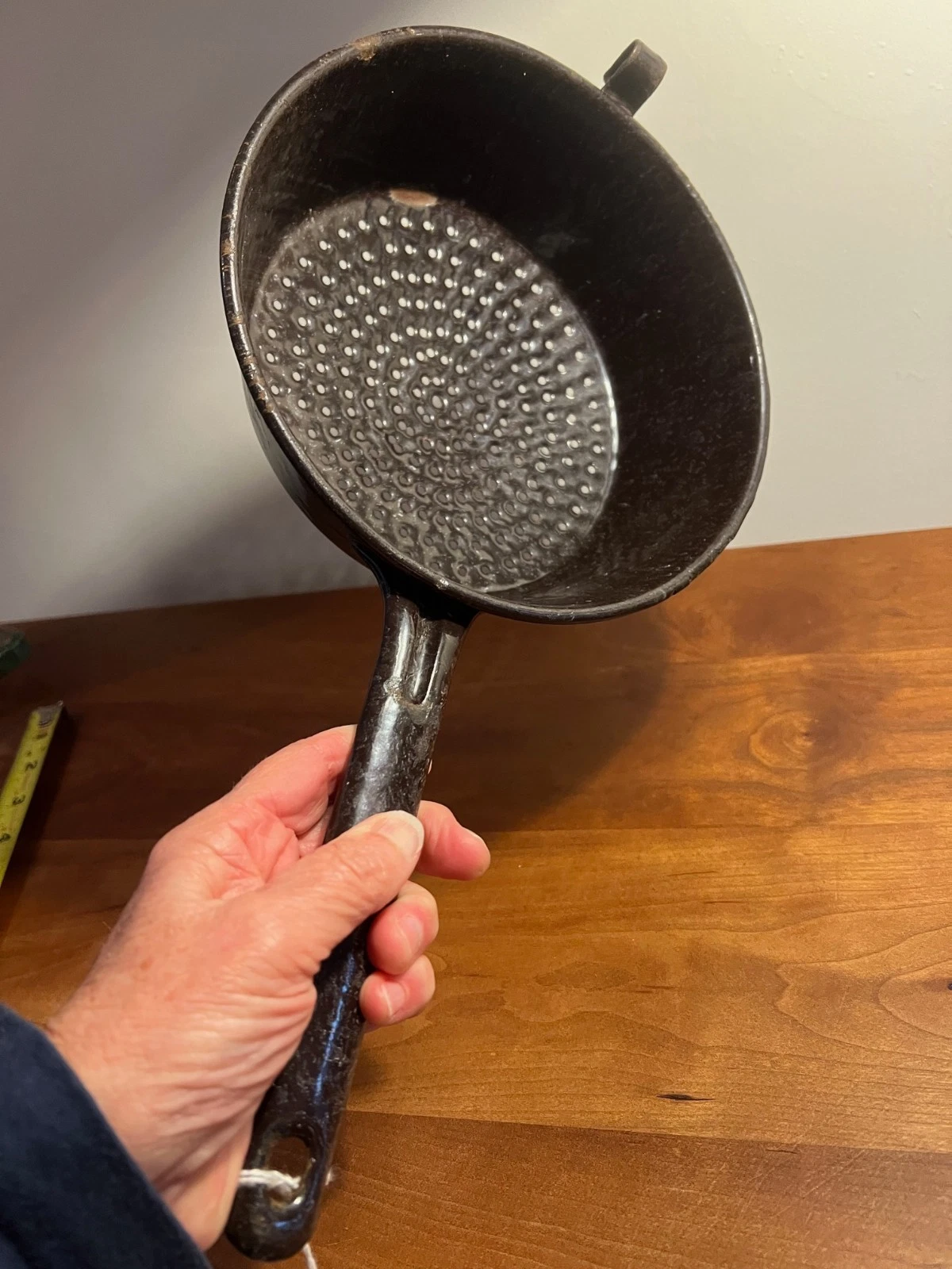 Vintage Brown Graniteware Strainer Colander w Handle | Enamelware Farmhouse Kitc