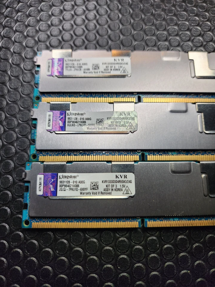 Kingston KVR 24GB ECC Servidor RAM PC3-10600 - KIT 3x8GB - KVR1333D3D4R9SK3/24G Foto 3 de 3