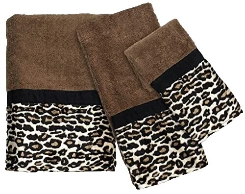 Коричневые банные полотенца и мочалки с анималистичным принтом