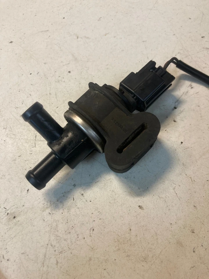 Volvo S60 2001 2,4 L L5 válvula de purga evaporador de combustible no turbo Foto 2 de 4