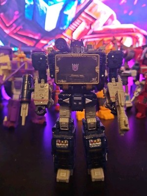 Transformers Legacy Soundwave (Ship Alt Mode, No Tapes) Complete