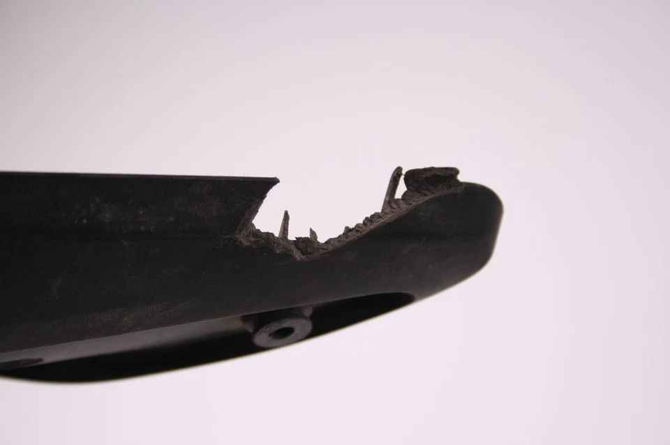 Правосторонний обтекатель 14 MV Agusta Rivale 800 ПОВРЕЖДЕН - Изображение 4 из 4