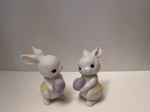 2 Hallmark Porcelain Rabbit Bunny Figure Easter Merry Miniature Purple Egg 1984 - Picture 2 of 8