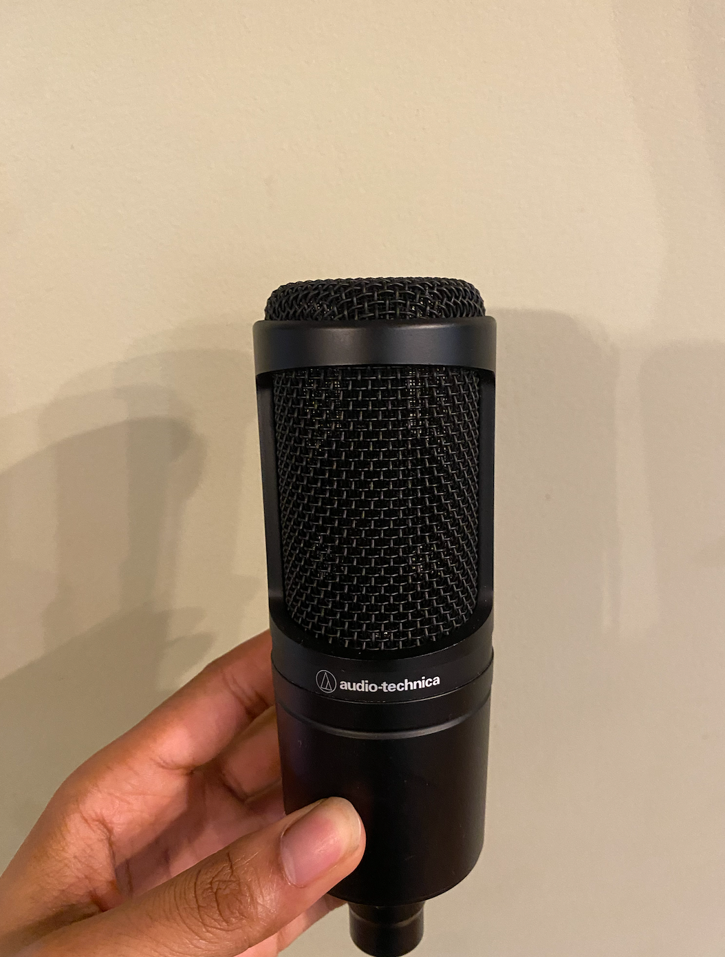 Audio-Technica AT2020 Condenser Mic with Shock Mount & Apple Pencil 1st Gen
