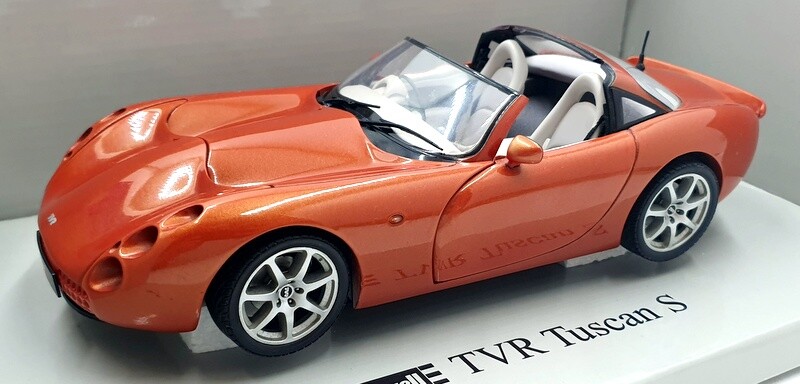 Revell 1/18 Scale Diecast 08840 - TVR Tuscan S - Metallic