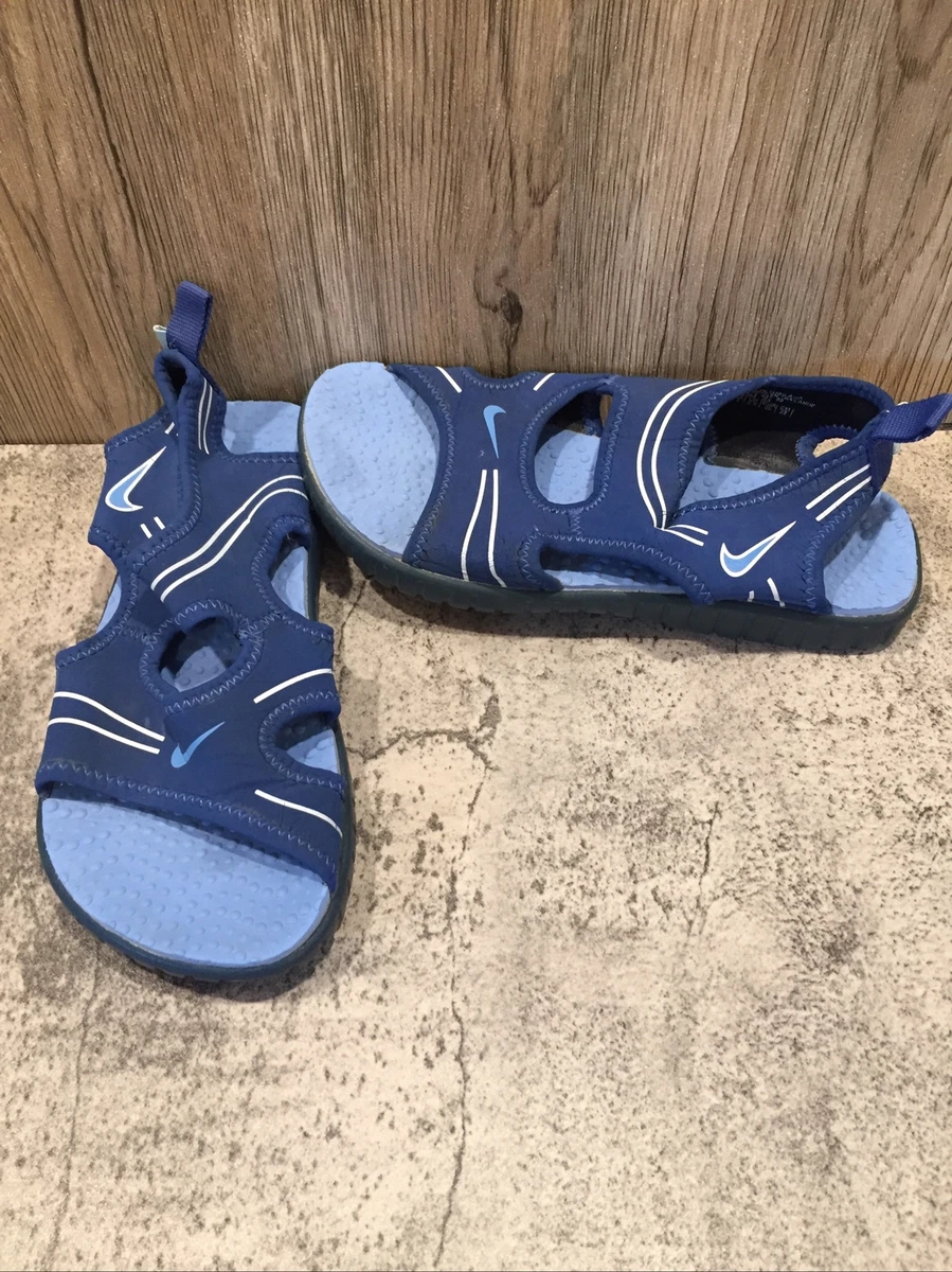 Size 3 nike clearance sandals