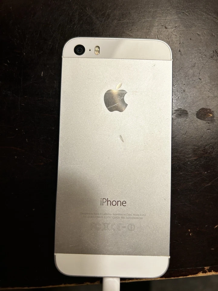 Iphone 5s READ DESCRIPTION - Image 2 of 2