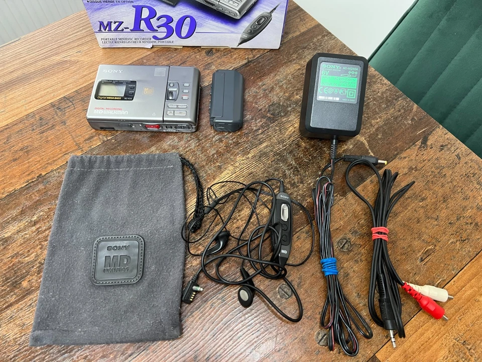 Sony MZ-R30 MD Minidisk Recorder Walkman mit OVP - Bild 2 von 4
