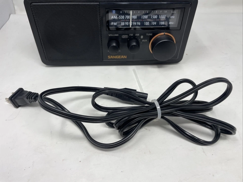 Sangean SG-118 FM / AM / Aux-in / Bluetooth Wooden Cabinet Receiver (sg118) - Image 2 of 4