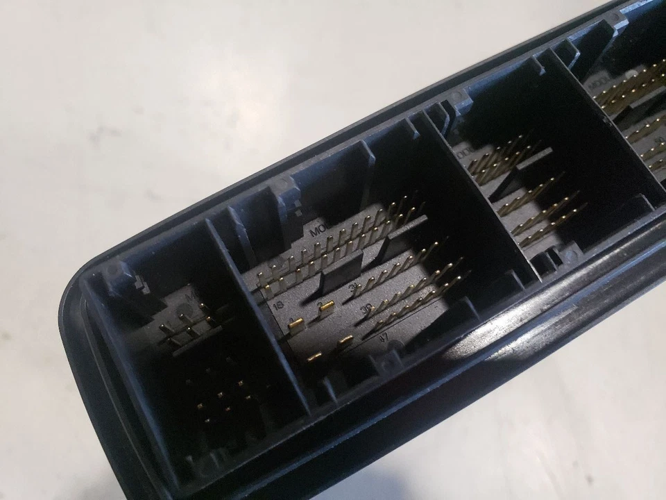 Módulo de control del motor MSD85.2 ECU - BMW X6 E71/72 2010 híbrido - OEM 7604335 Foto 4 de 4