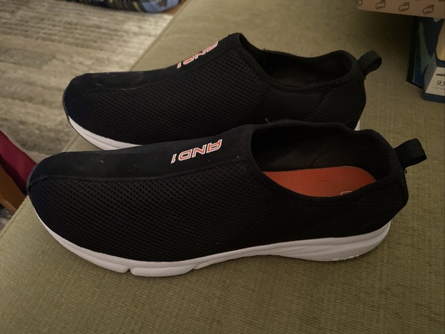 pull on athletic shoes