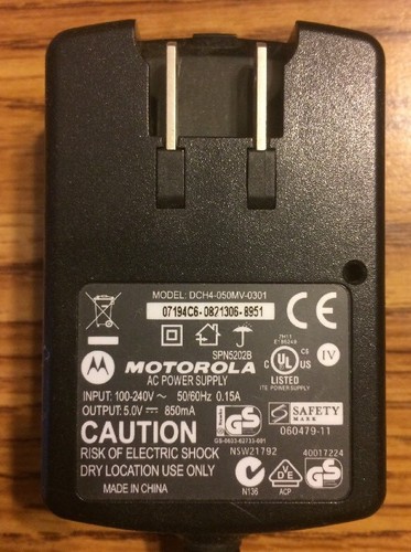 Motorola DCH4-050MV-0301 Charging Power Supply 100-240V 50/60Hz 0.15A - Picture 2 of 2