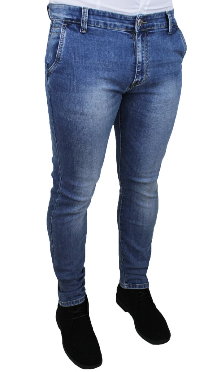 Pantaloni uomo stretti sale
