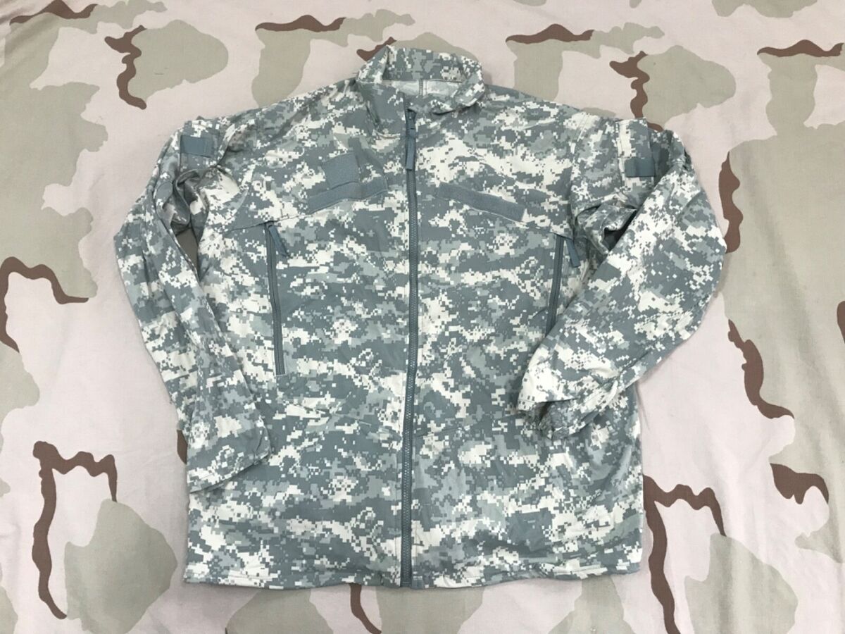 US Army ACU UCP CAMO Cold Weather Wind Jacket NSN 8415-01 US Army ACU UCP CAMO Cold Weather Wind Jacket NSN 8415-01