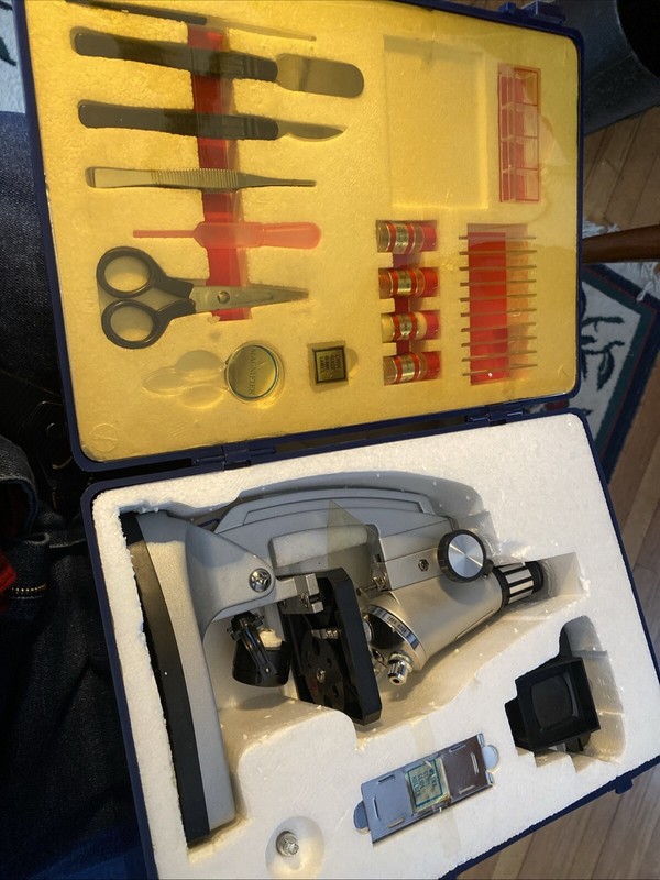 Tasco 1200X Zoom Microscope With Case