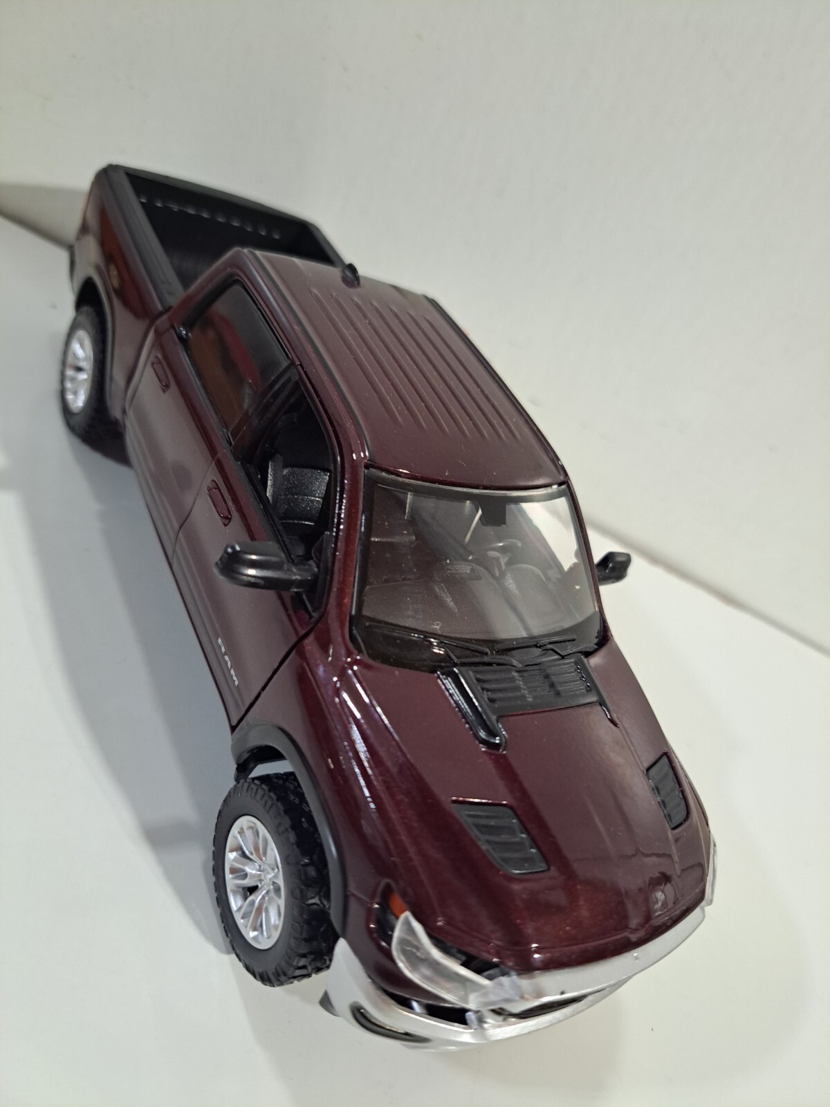 Picture 2 of 15
