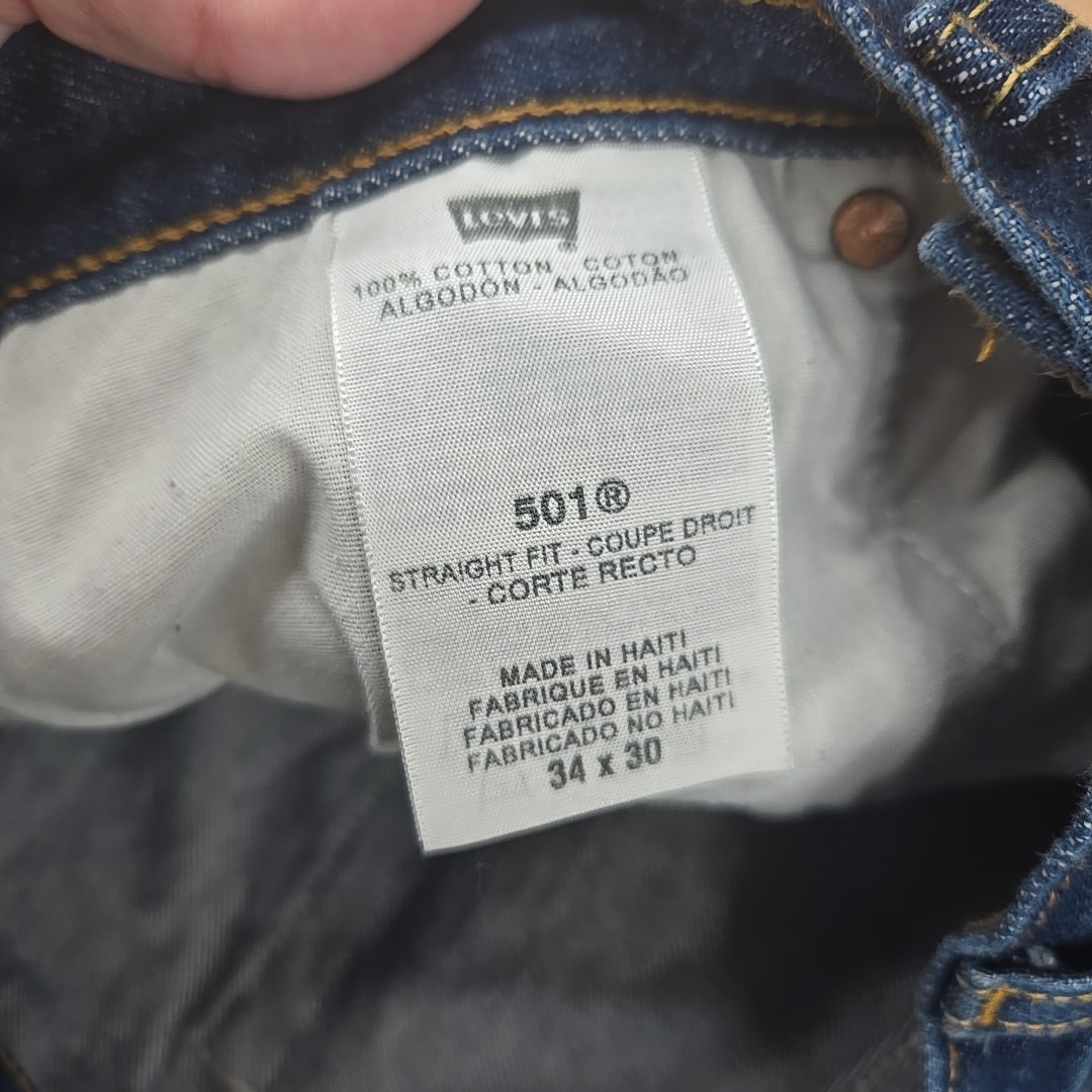 Levi's 501 Men's Blue Jeans Vintage, Button Fly, Straight Leg, 90s, 34 x 30 thumbnail 11