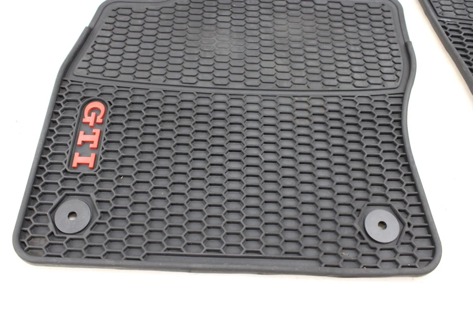 Conjunto de tapete meteorológico Volkswagen GTI 2015-2021 FABRICANTE DE EQUIPAMENTO ORIGINAL NB48 - Imagem 4 de 4