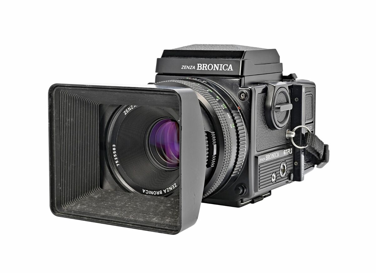 Zenza Bronica ETRSi 6x4.5, PE 75mm f2.8, WLF, AE Prism, 120 Zenza Bronica ETRSi 6x4.5, PE 75mm f2.8, WLF, AE Prism, 120