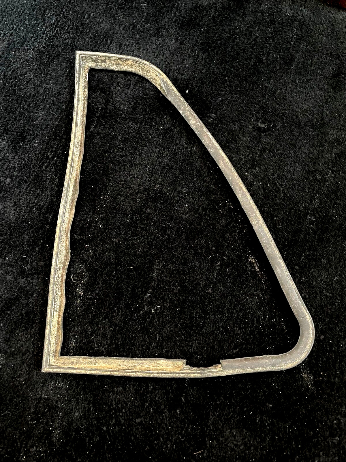 NOS Original Rolls-Royce Silver Dawn, Bentley Mk VI, R-Type L/H Vent Window Seal