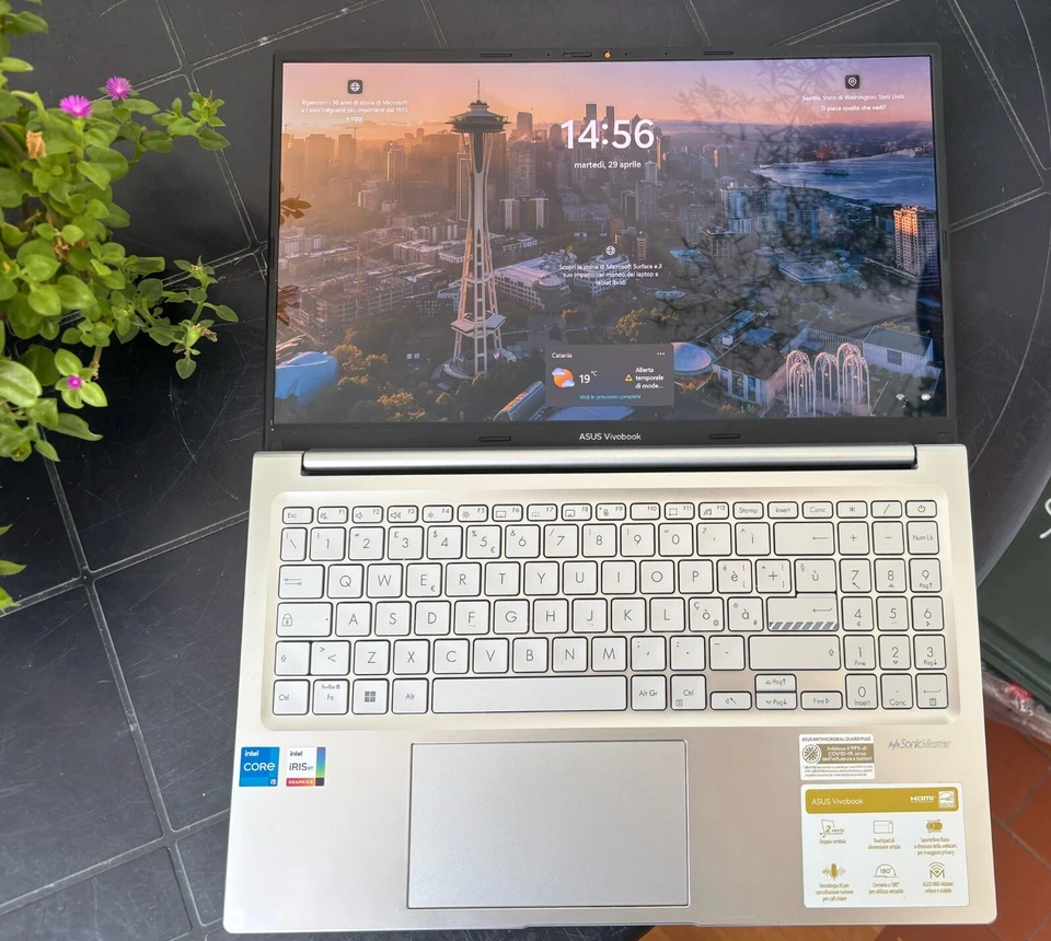 Asus VivoBook OLED - Immagine 3 di 4